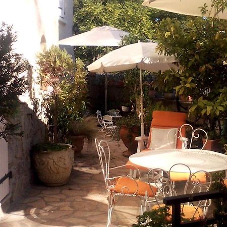 L'Oustale Ruoms Apartment Ngoại thất bức ảnh